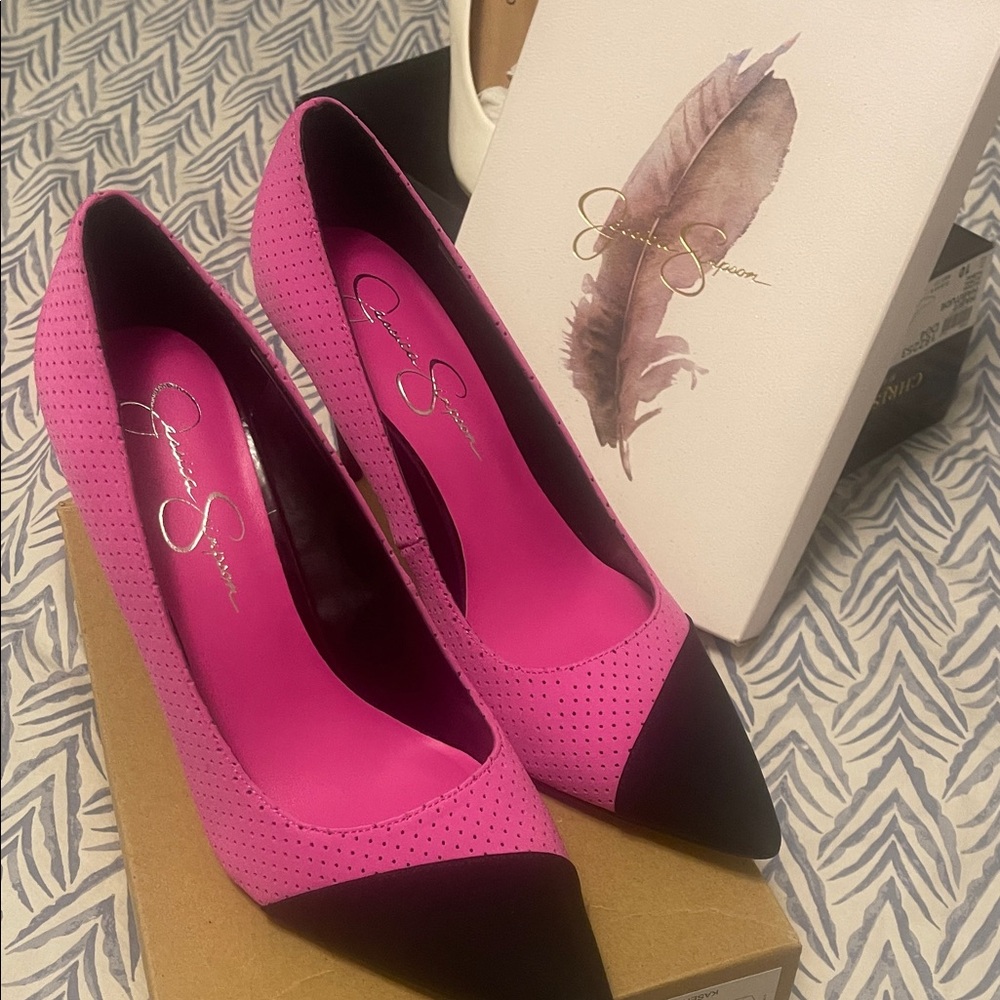 Jessica Simpson Fuchsia and Black Heels